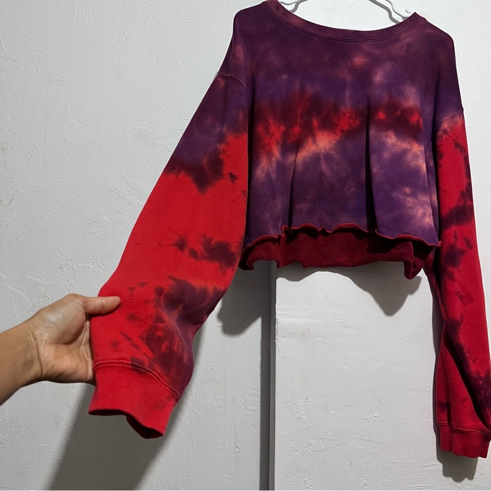 Purple and Red Cropped Tie-Dye Sweatshirt :Box C